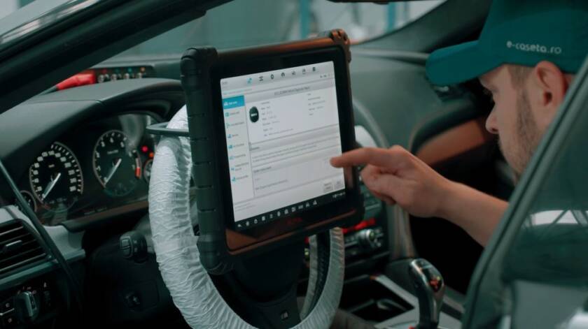 26_ecaseta_atelier_trebuie_blur_numar