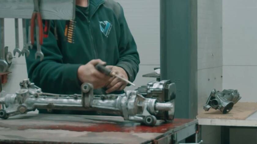 35_ecaseta_atelier_trebuie_blur_numar