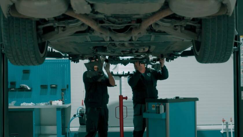 37_ecaseta_atelier_trebuie_blur_numar